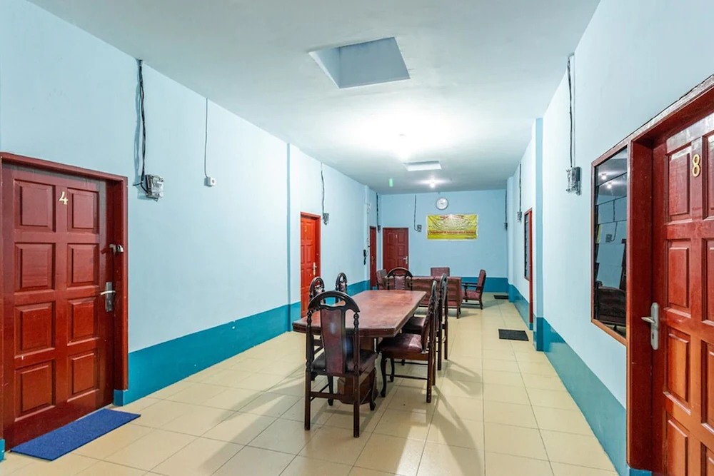 Surya Swalayan by RedDoorz