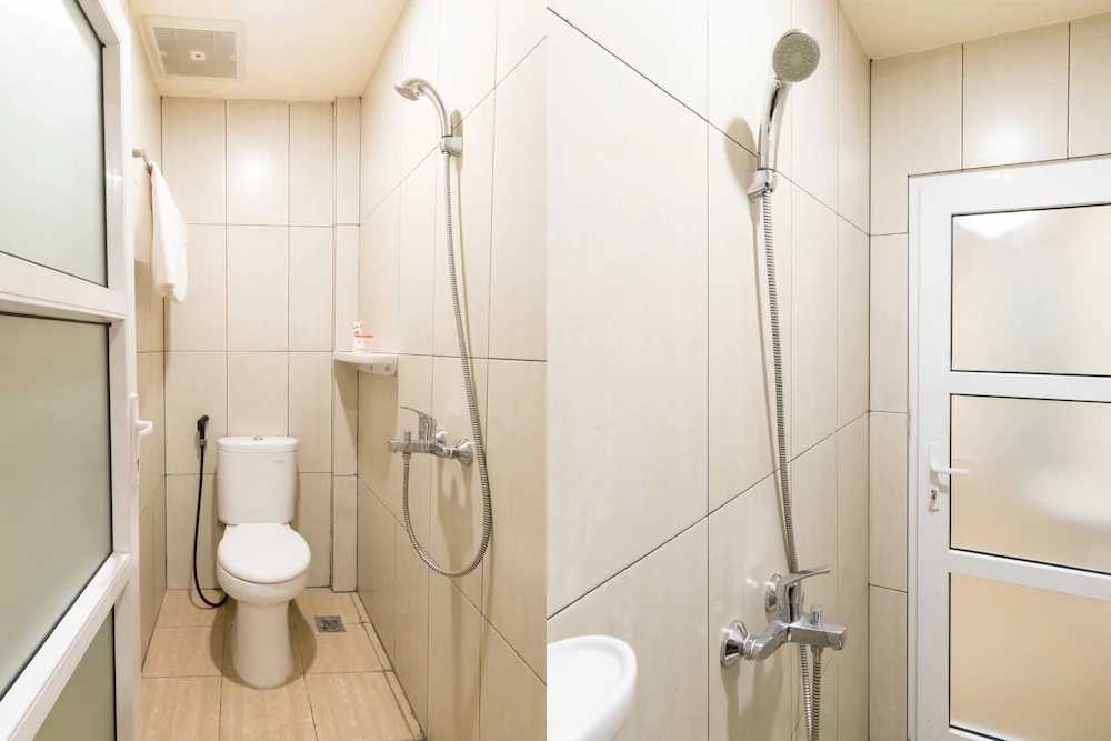 Sutomo Guest House by OYO Rooms