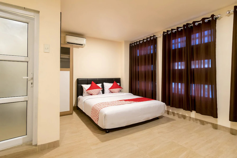 Sutomo Guest House by OYO Rooms