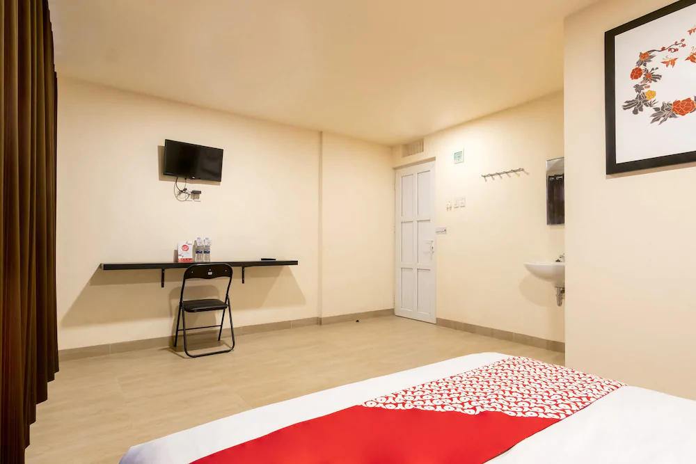 Sutomo Guest House by OYO Rooms