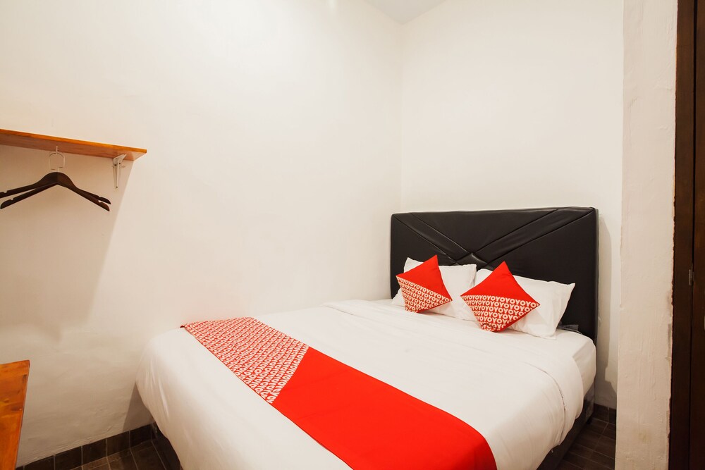 Sutomo Inn by OYO Rooms