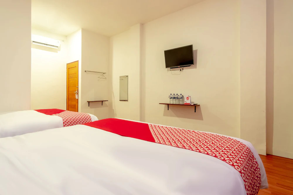 Tmj Guest House by OYO Rooms