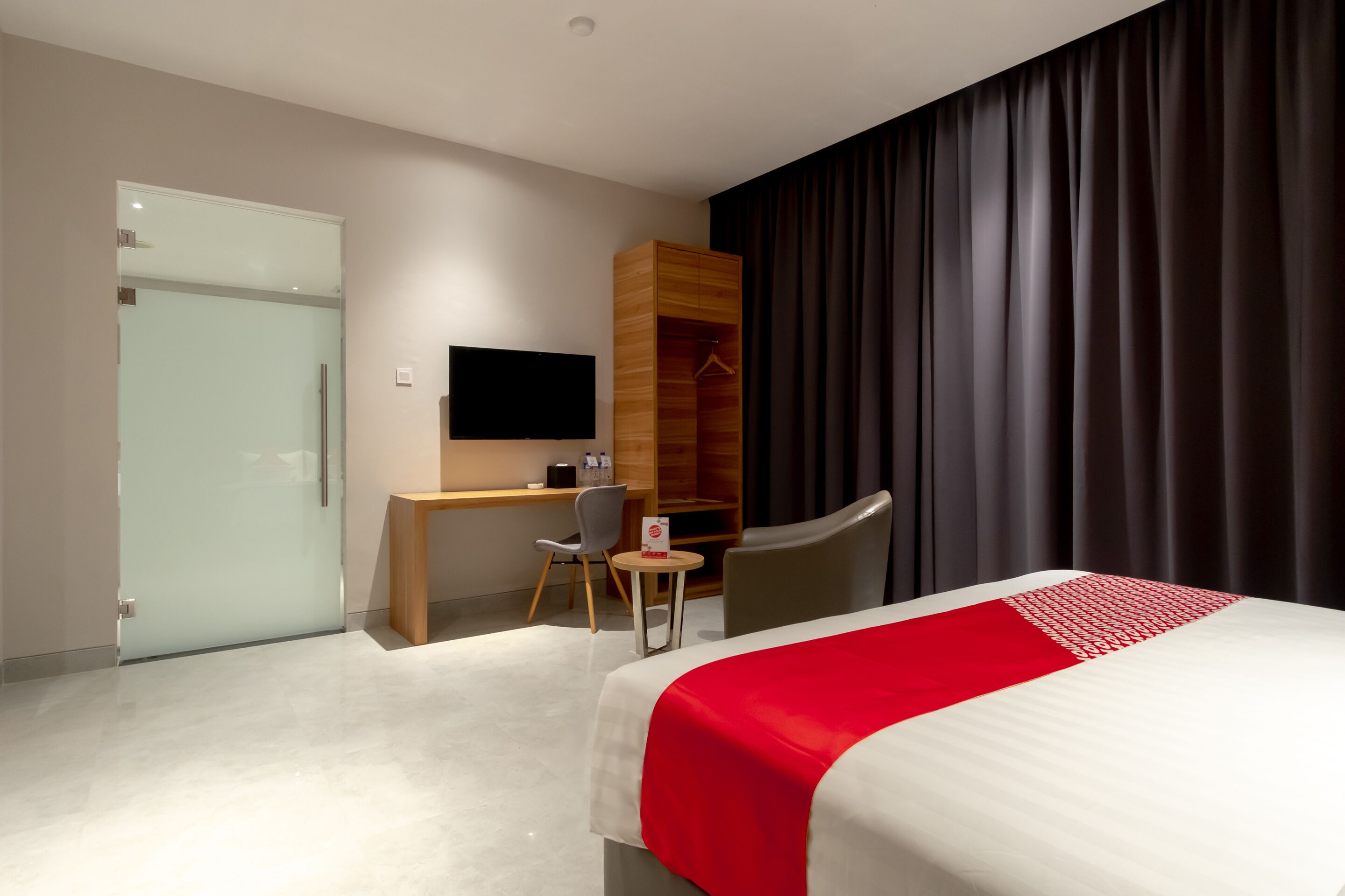 Travel Hub Hotel by OYO Rooms
