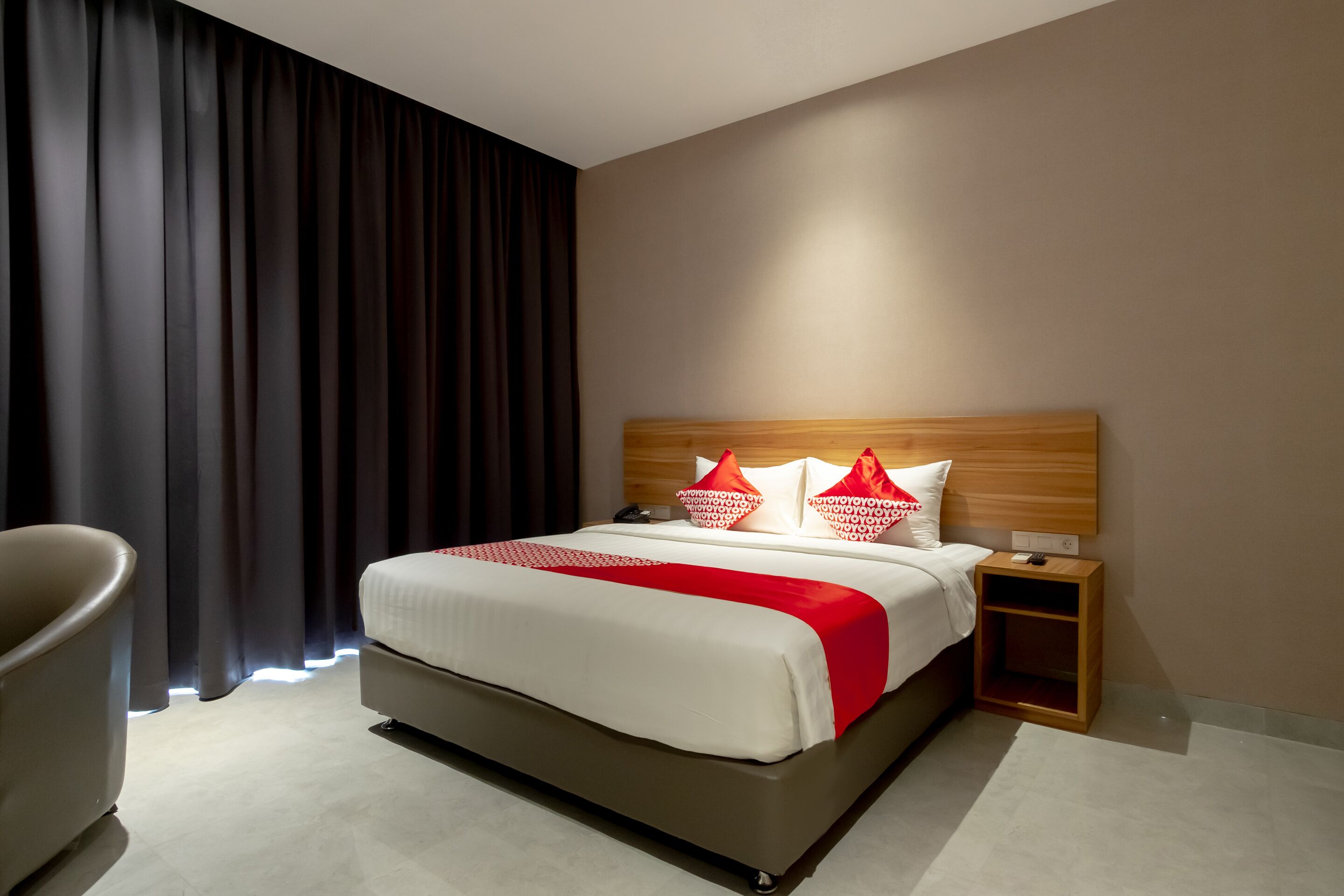 Travel Hub Hotel by OYO Rooms