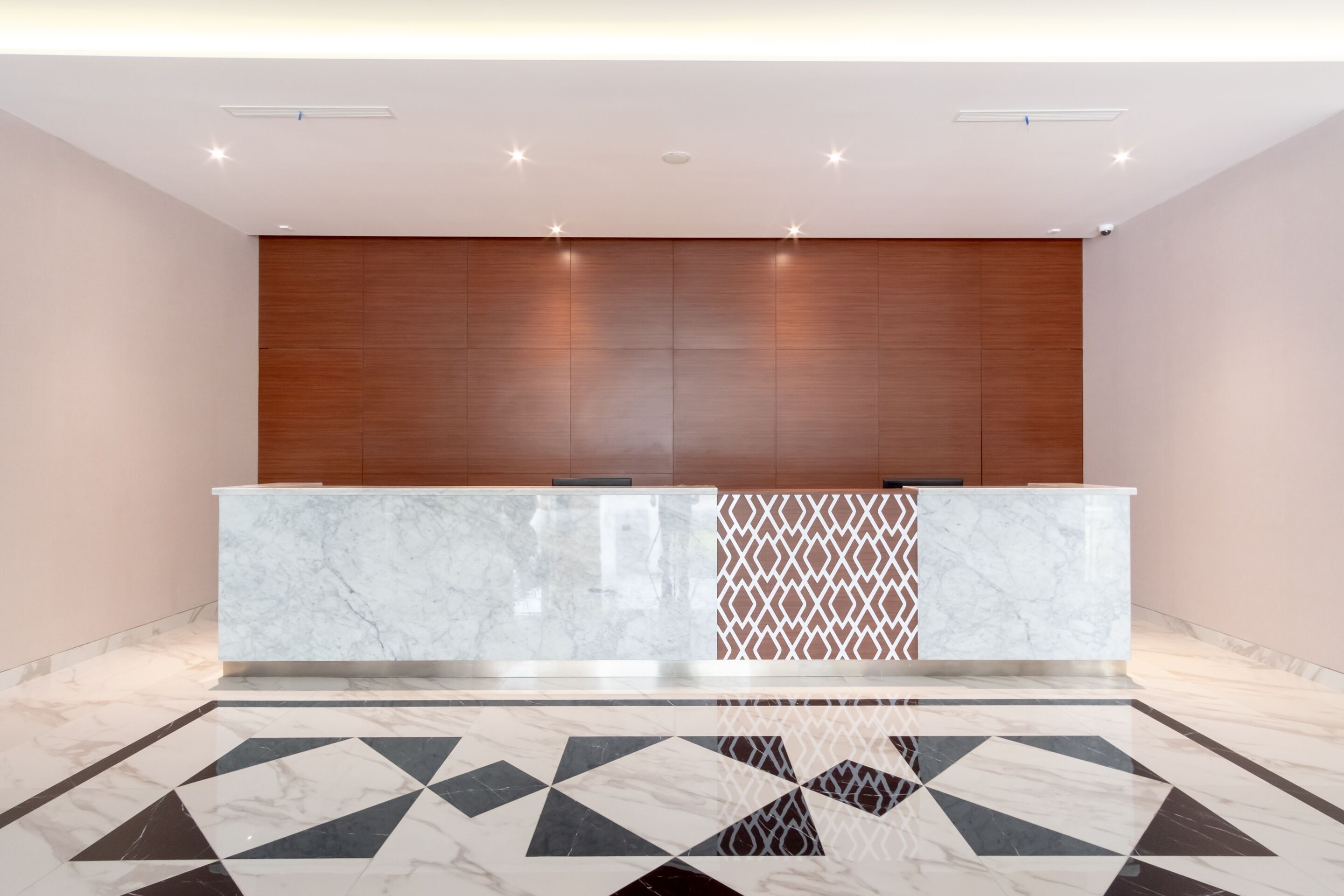 Travel Hub Hotel by OYO Rooms