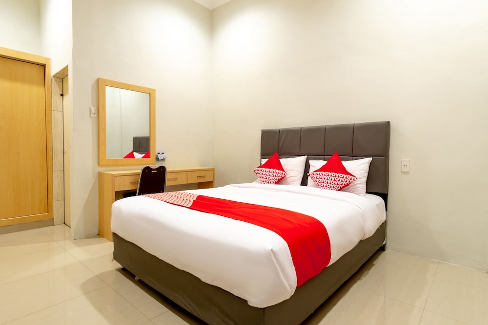 Vandolia Guest House by Reddoors