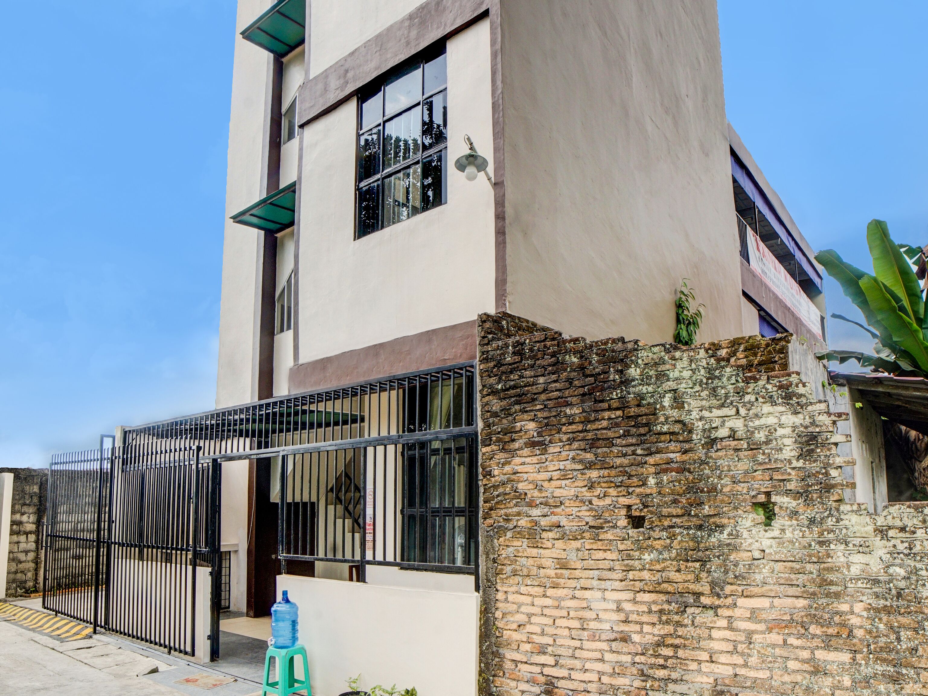 Vania Guest House by OYO