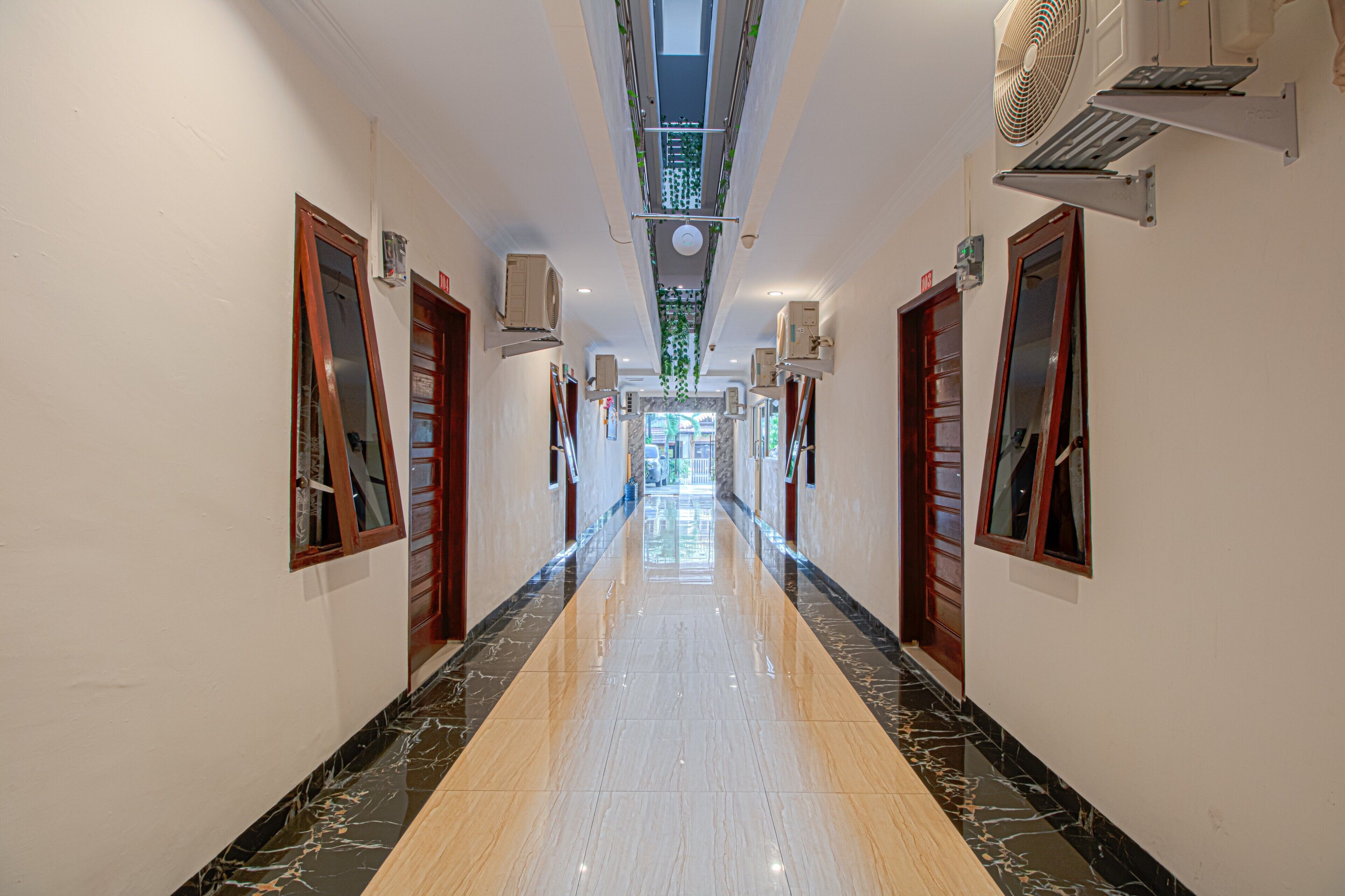Vania Residence