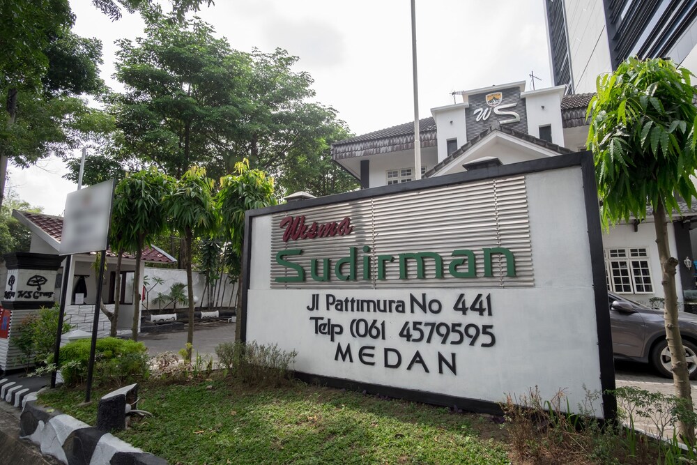 Wisma Sudirman By OYO Rooms