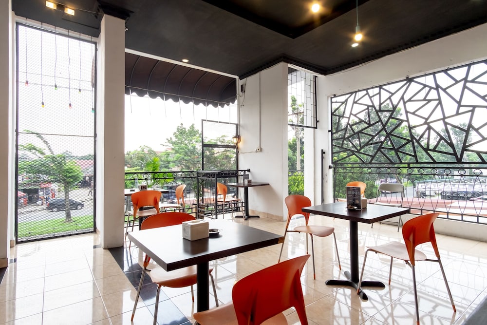Yvel Homestay by OYO Rooms