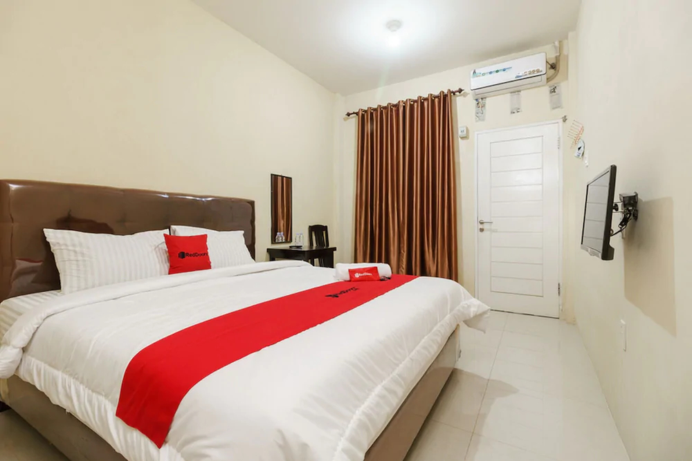 Zaya Kost by RedDoorz
