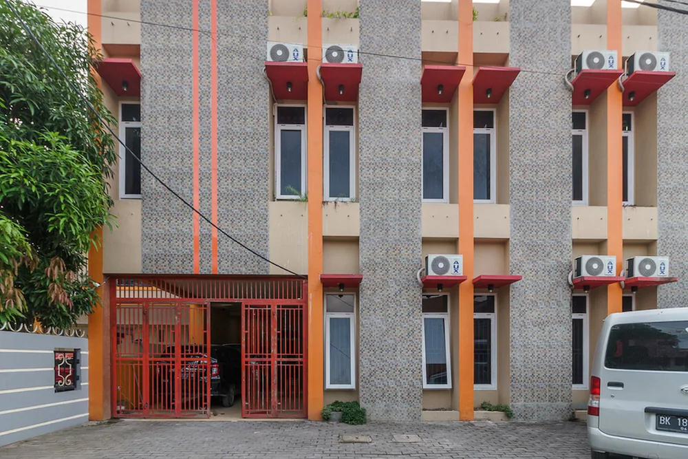 Zaya Kost by RedDoorz