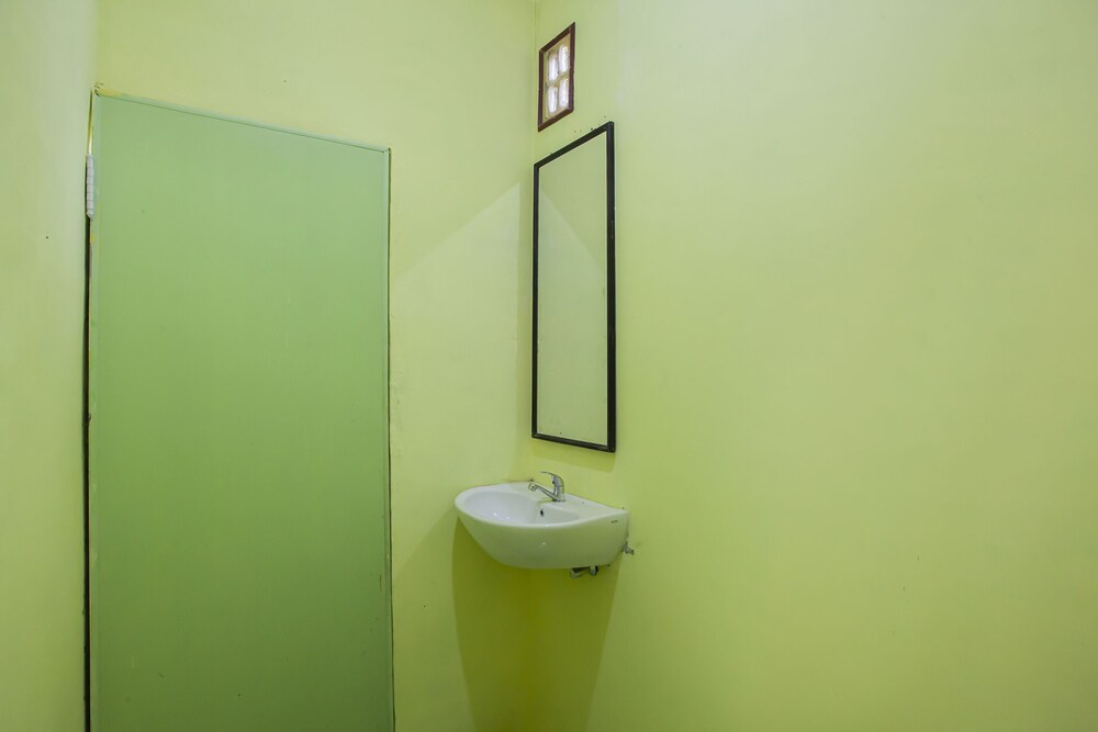 Hotel Permata by OYO Rooms