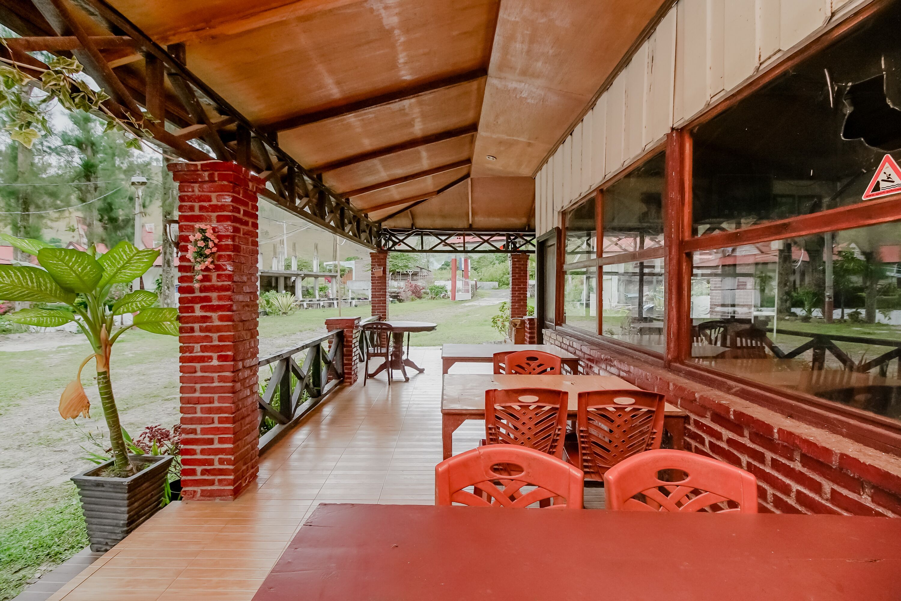 Wisma Sibayak Guest House by RedDoorz