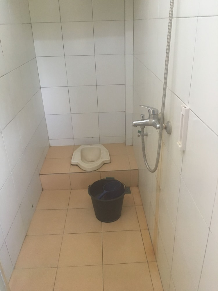 Sentosa Hotel by OYO Rooms