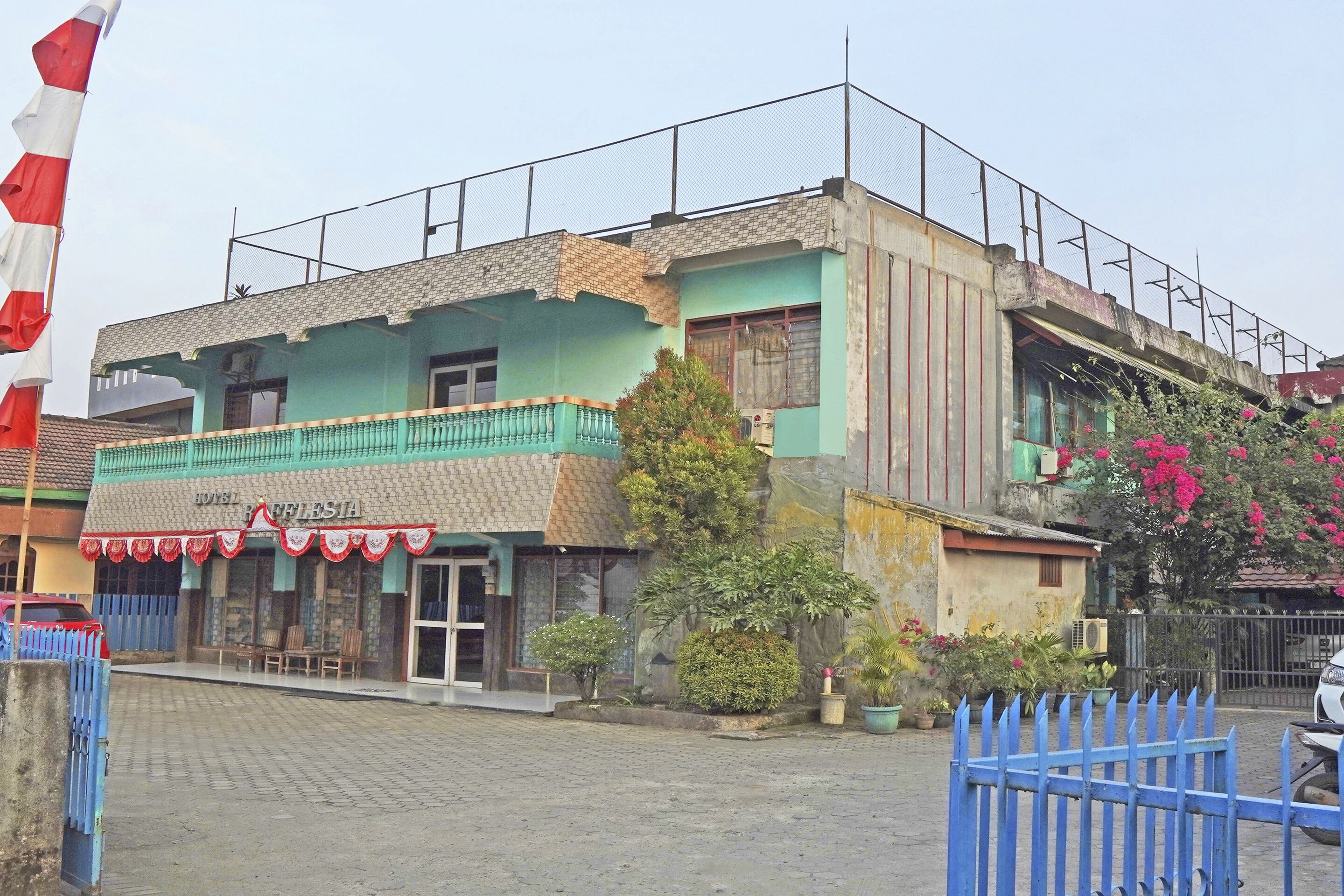 Capital O 92958 Hotel Raflessia Syariah