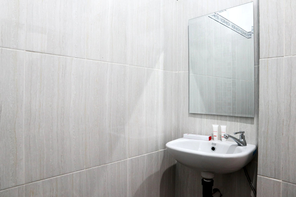 Baba Guest House by OYO Rooms