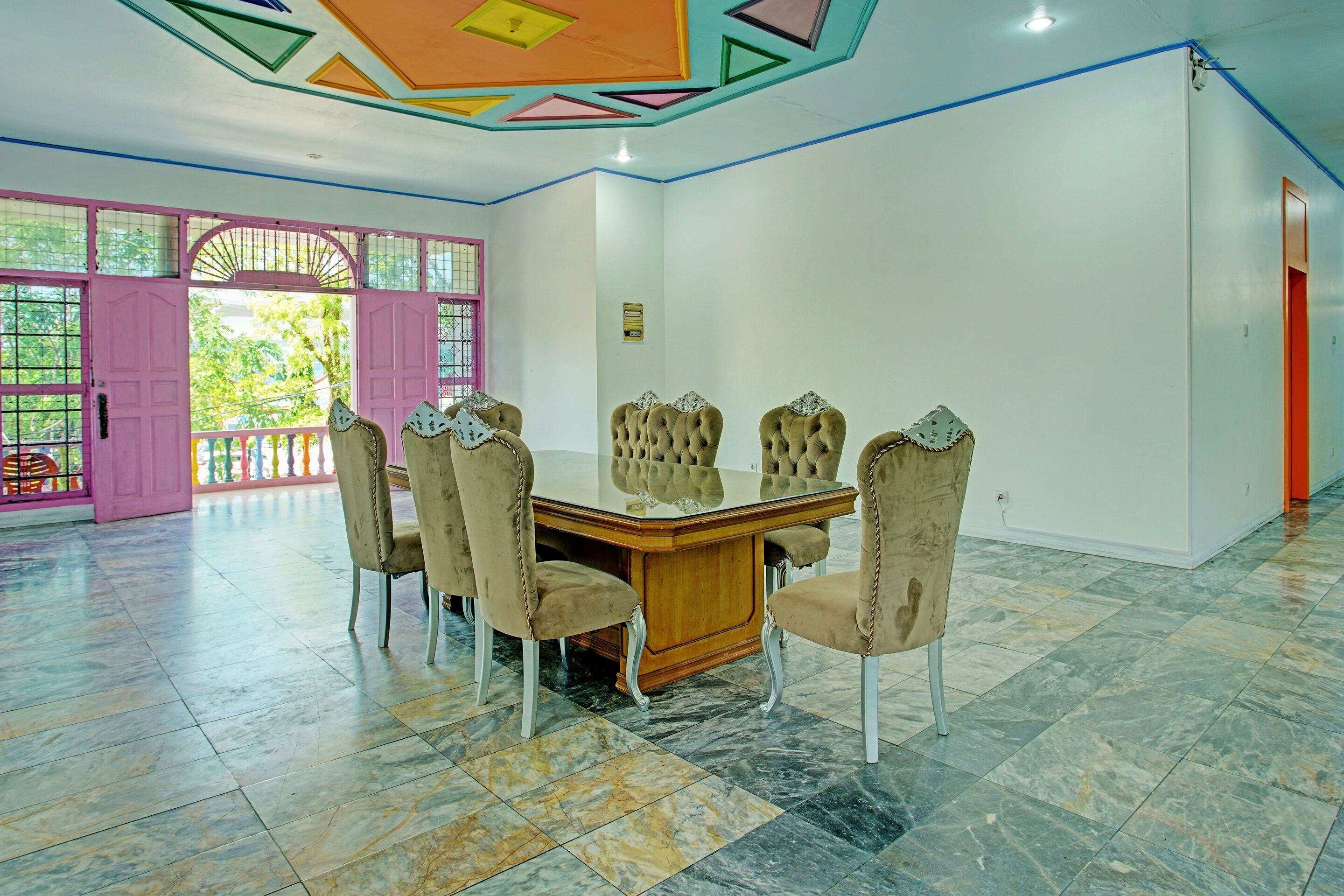 Capital O 92555 Hotel Princessa Syariah