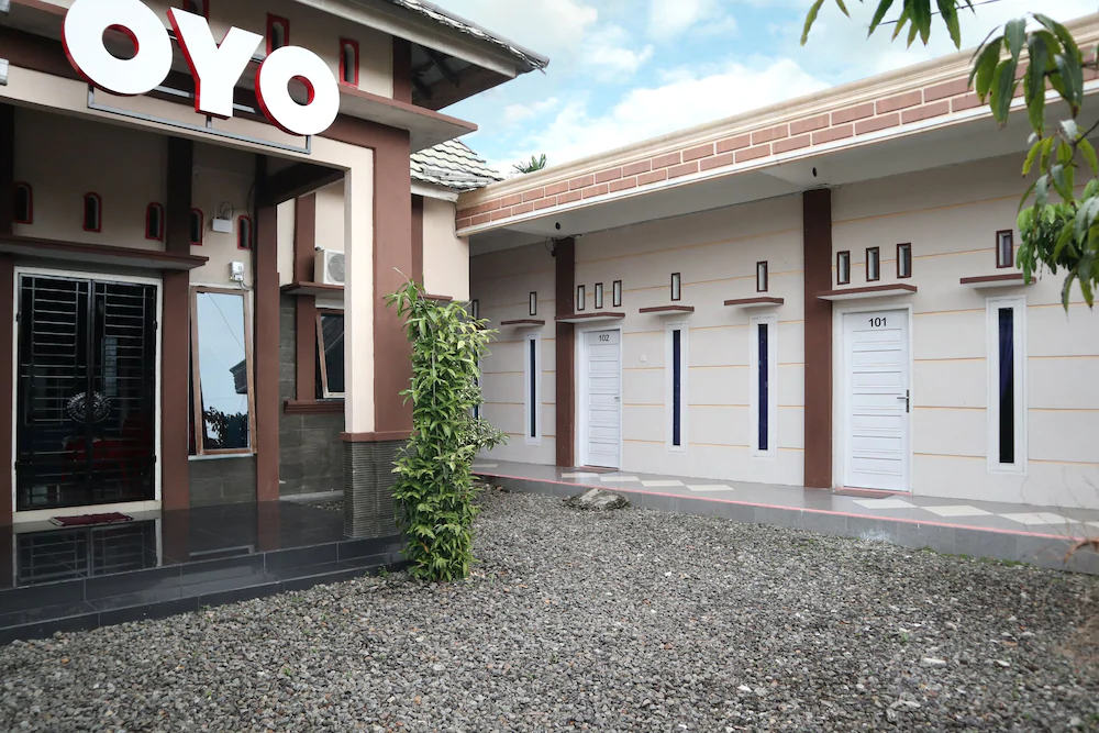 Delima Guest House Syariah by OYO Rooms