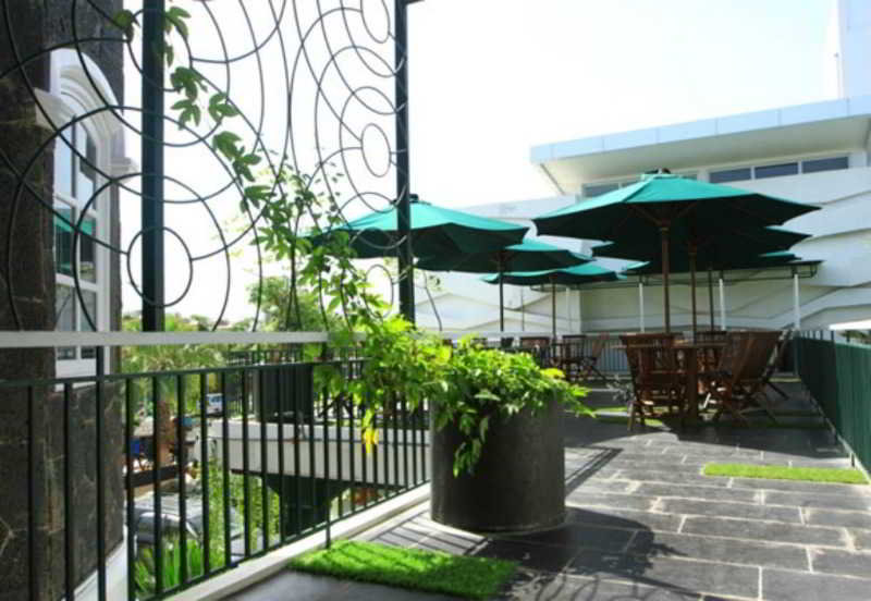D'Ox Ville Hotel