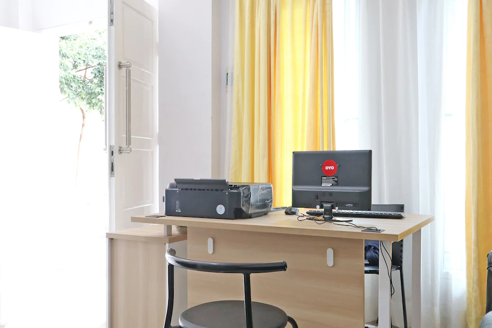 Grya Lavinsa by OYO Rooms