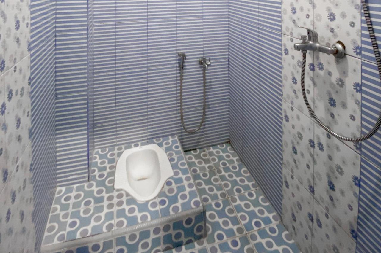 Guesthouse Pagi Sore Syariah by OYO Rooms