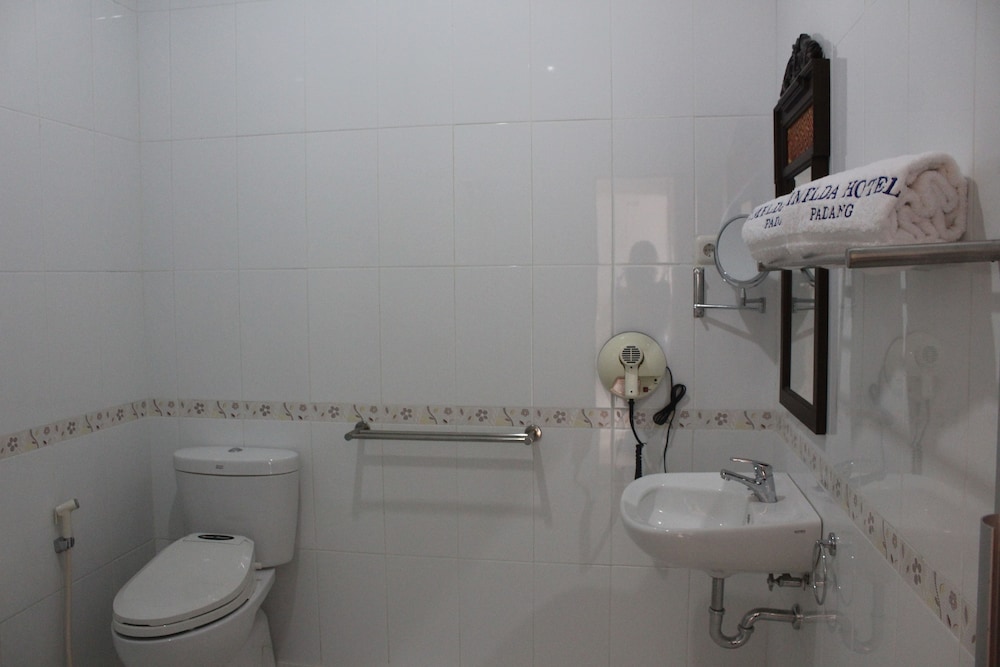 Imelda Hotel Waterpark Convention Center