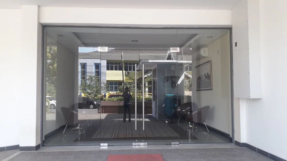 K2 Wisma by OYO Rooms