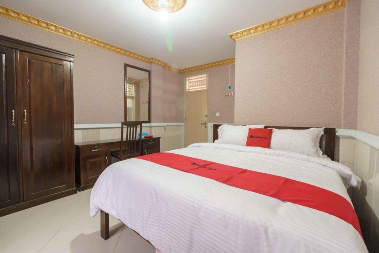 Kos Fitriaendika by RedDoorz