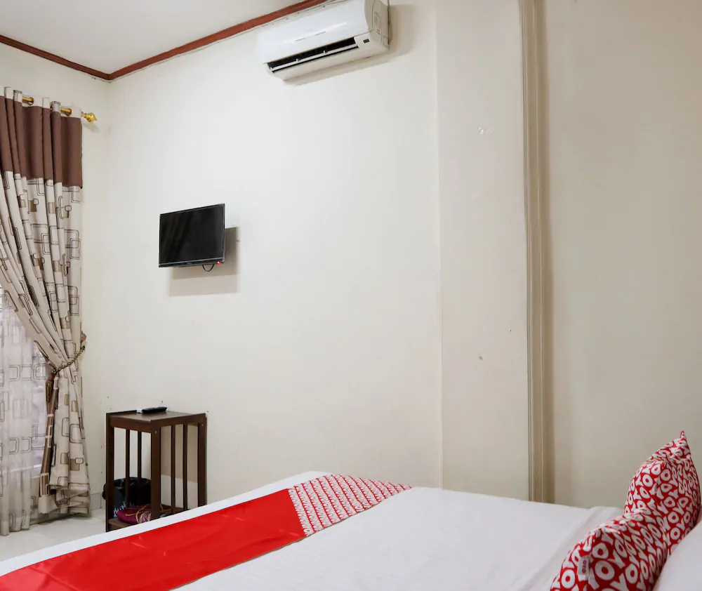 Lenggogeni House by OYO Rooms