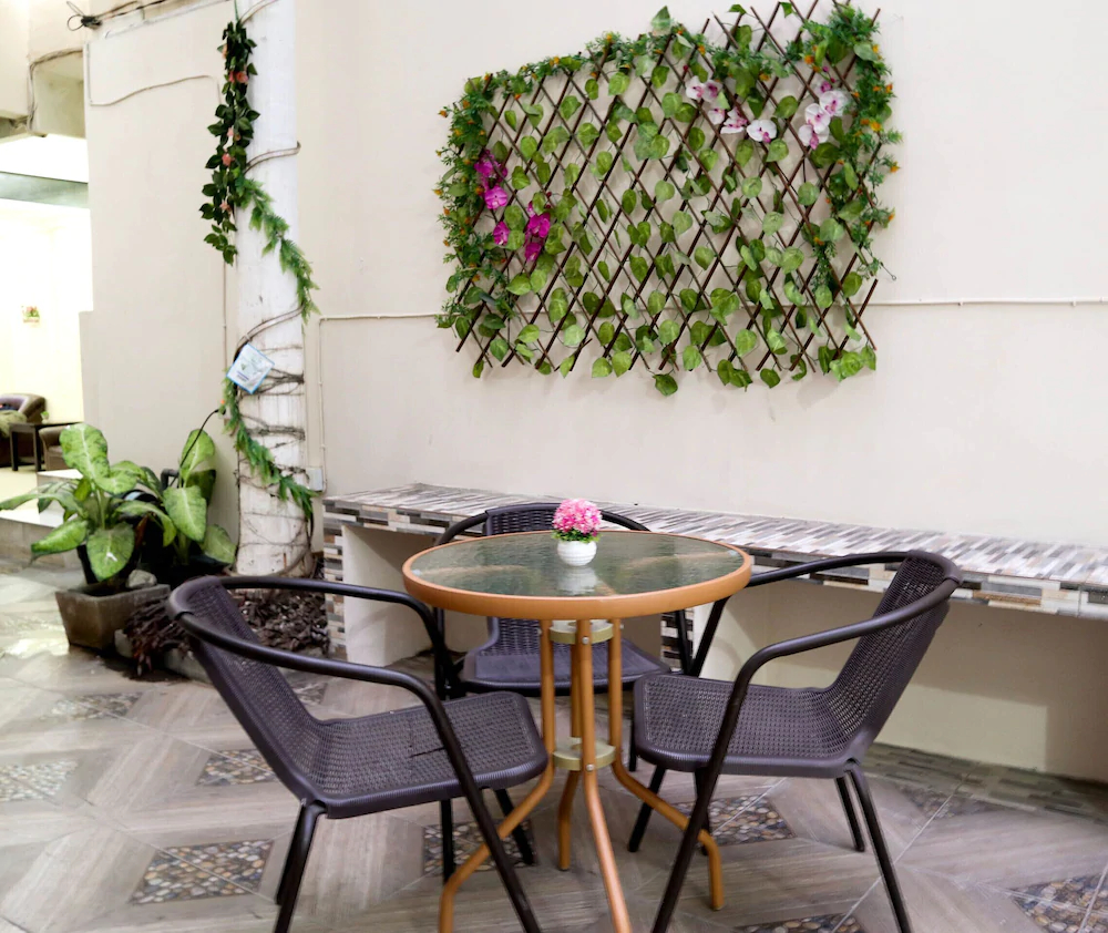Lenggogeni House by OYO Rooms