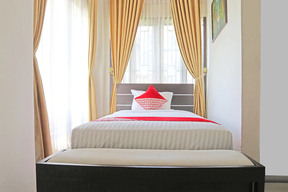 Mahakam Guest House by OYO Rooms