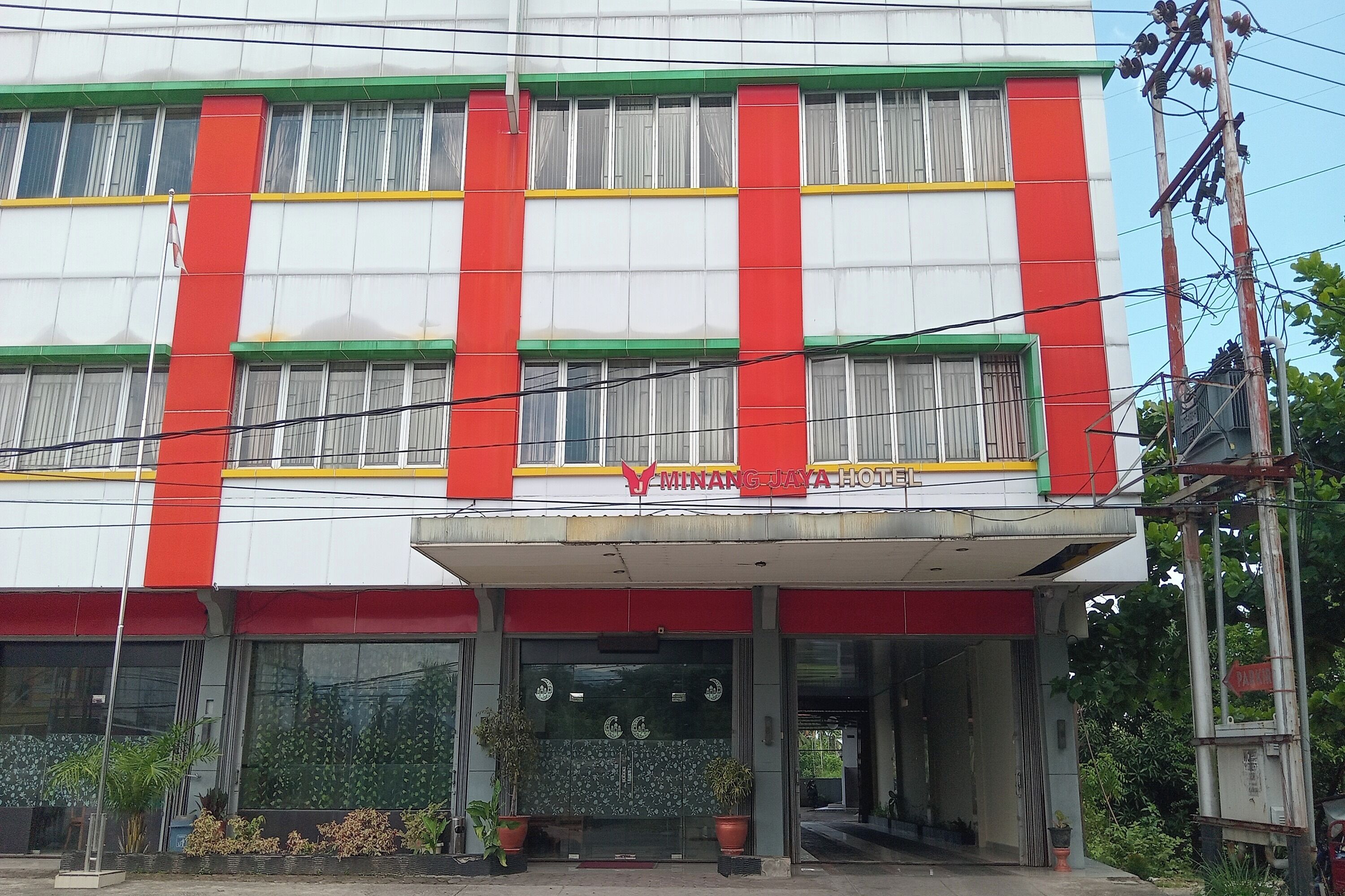 Minang Jaya Syariah Hotel