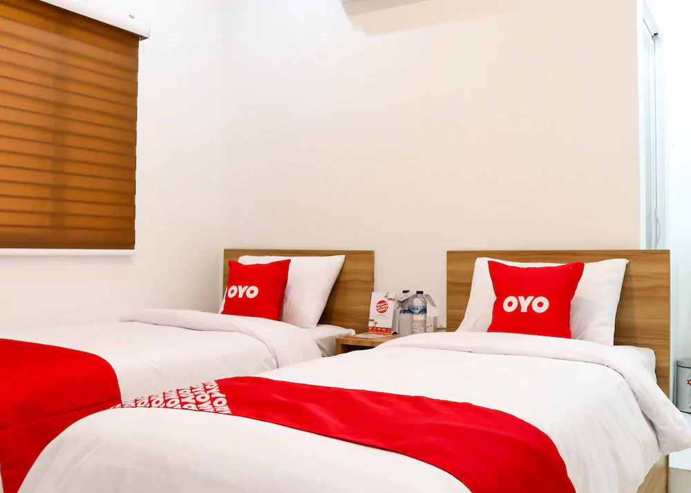 Monalisa Residence And Cafe by OYO Rooms