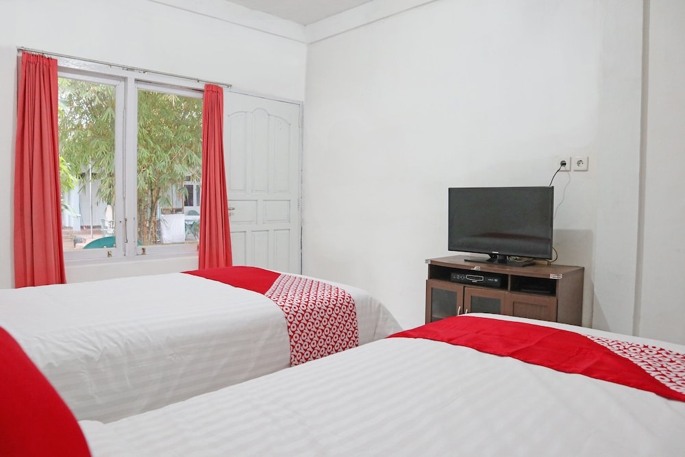OYO 1538 Pesona Beach Travelodge