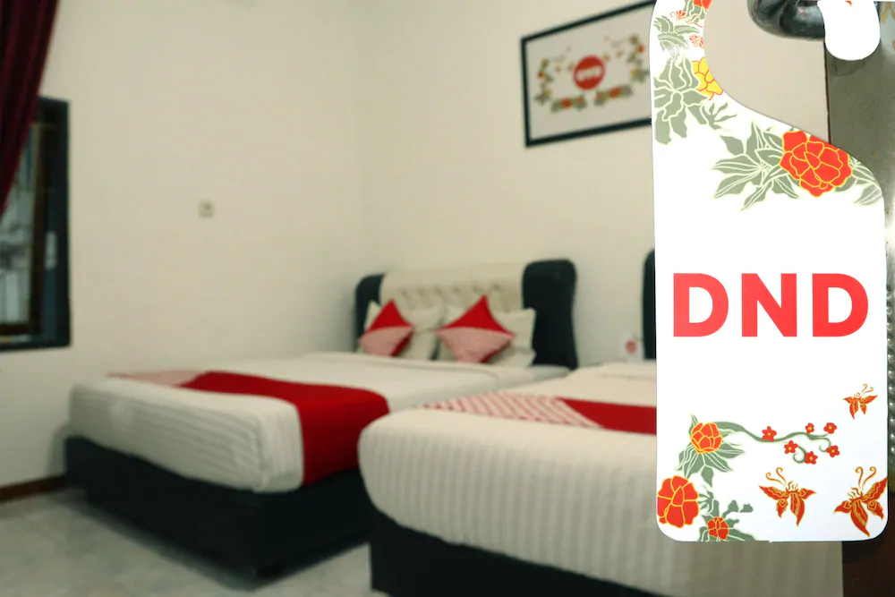 Penginapan Eby by OYO Rooms