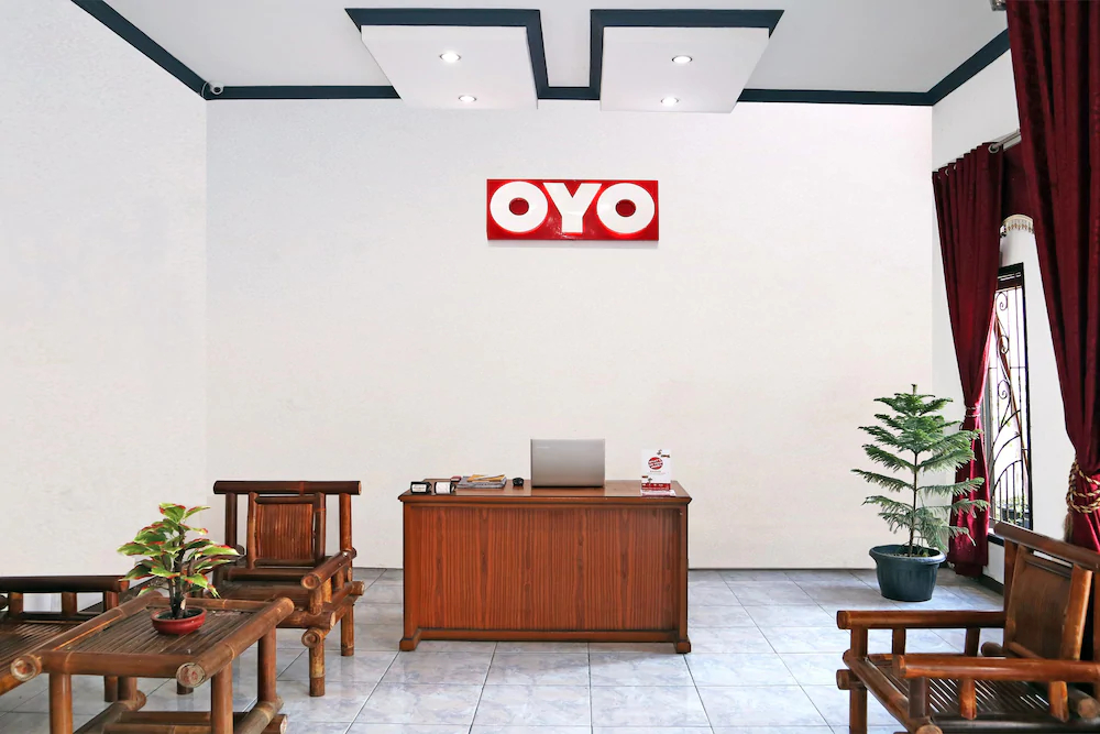 Penginapan Eby by OYO Rooms