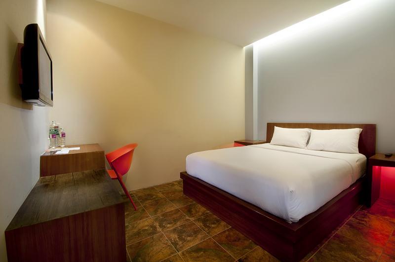 Plan B Hotel
