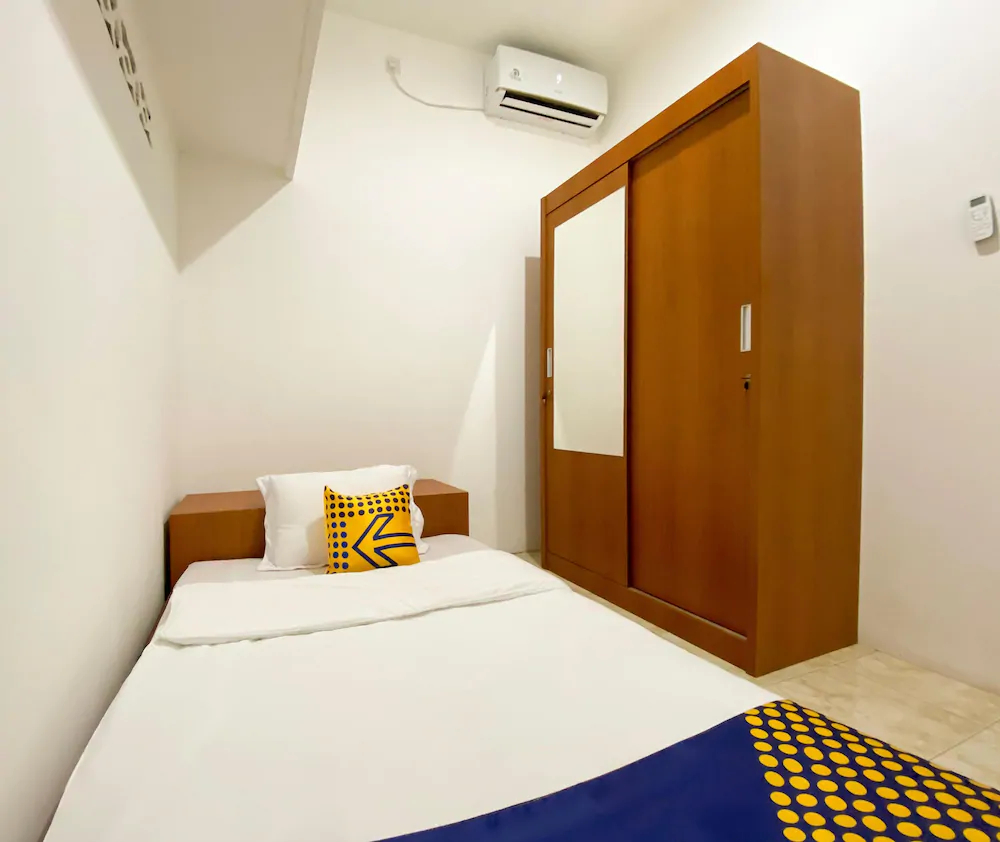 Sho Family Homestay & Resto by OYO Rooms