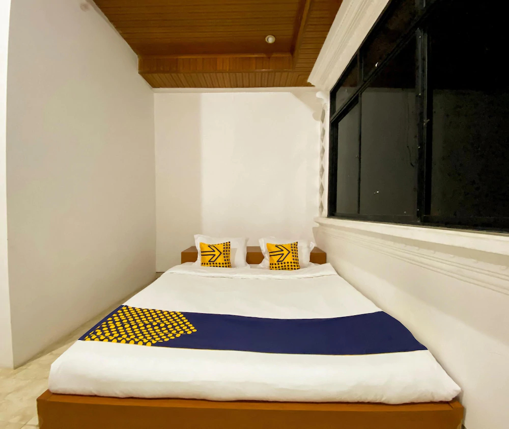 Sho Family Homestay & Resto by OYO Rooms