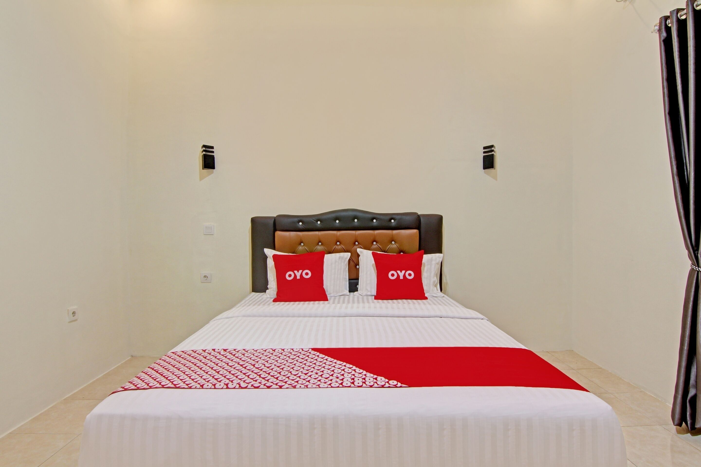 Suri Guest House Syariah by OYO