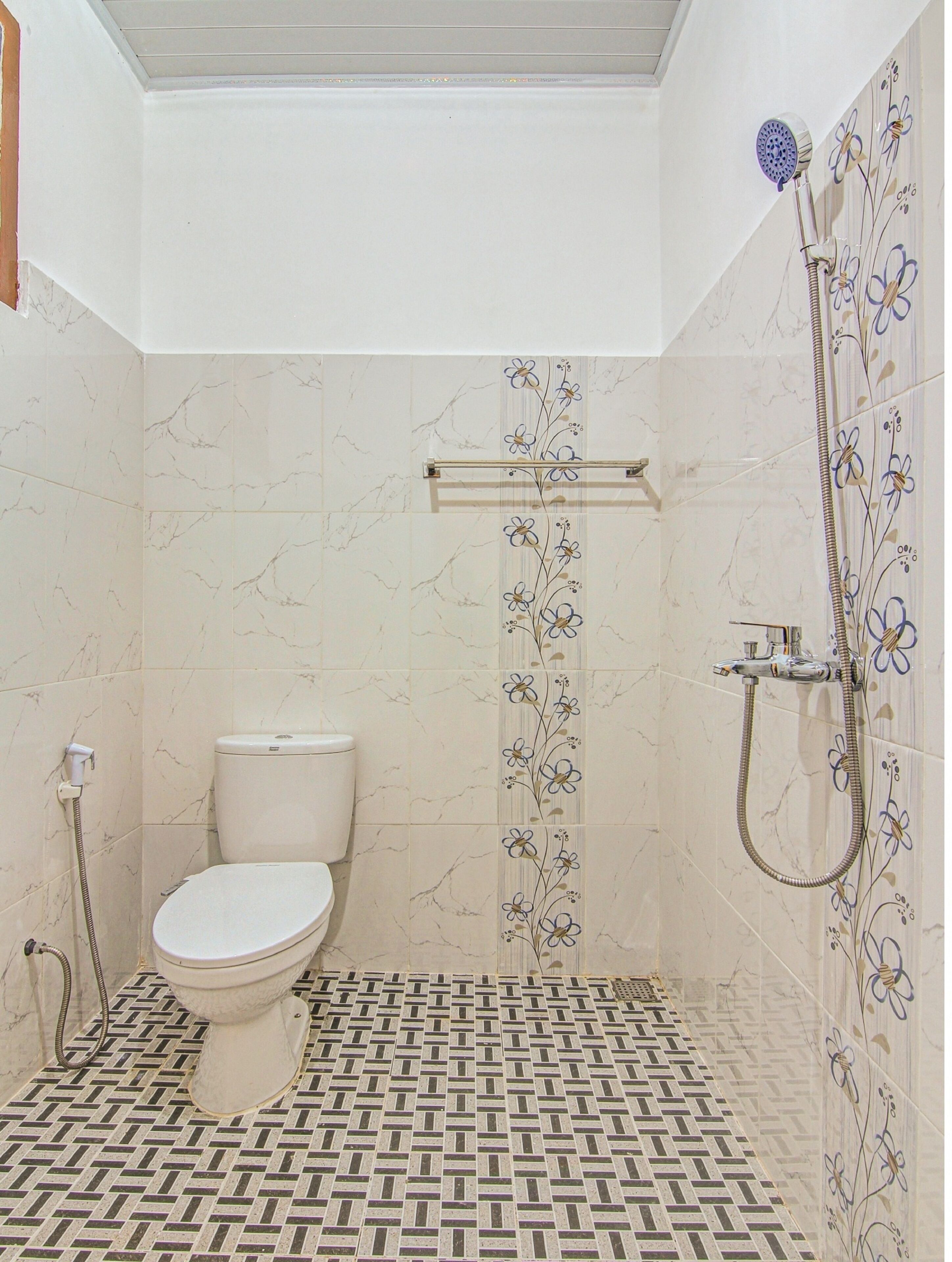 Suri Guest House Syariah by OYO