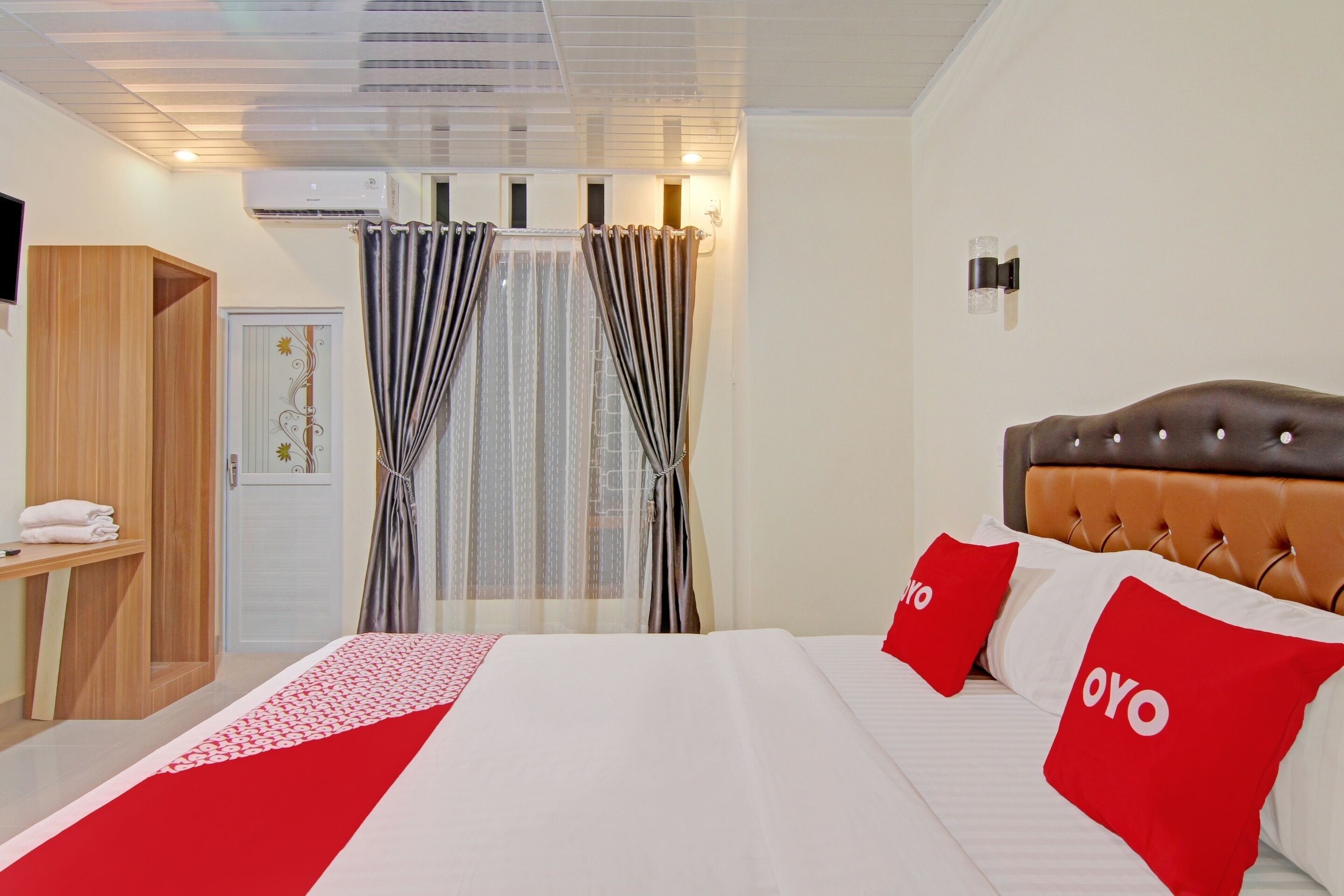 Suri Guest House Syariah by OYO