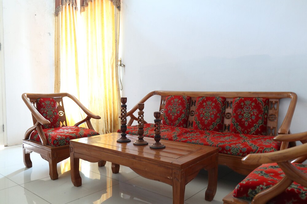 Homestay Rumah Puti by OYO Rooms