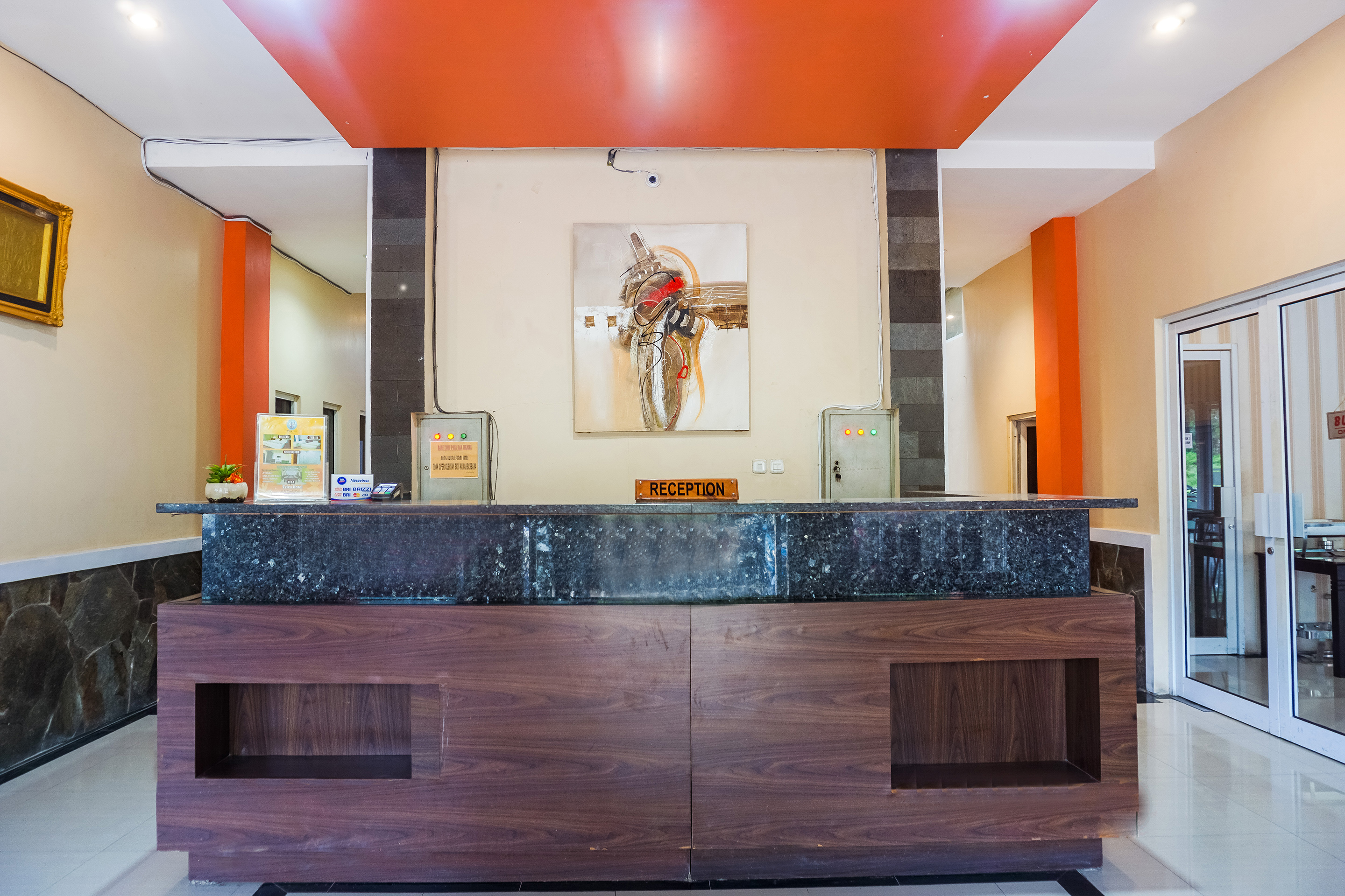 Hotel Triza By OYO Rooms