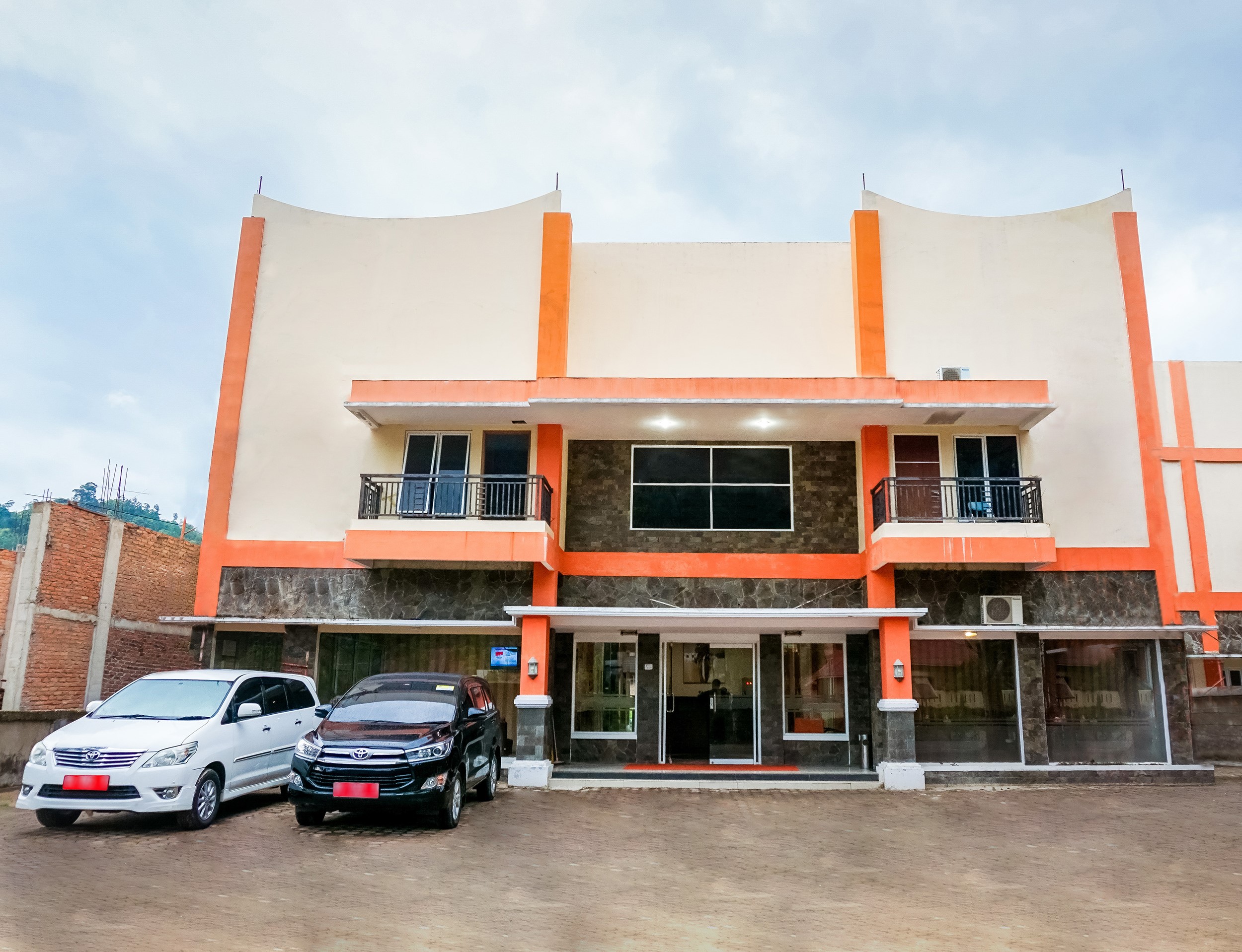 Hotel Triza By OYO Rooms
