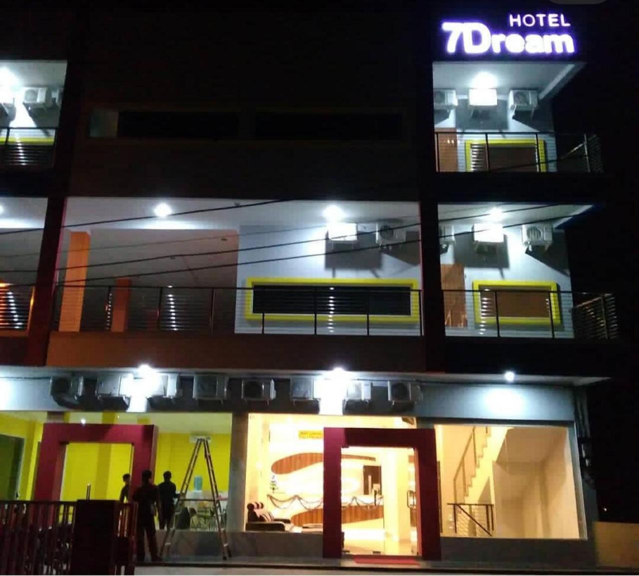 7Dream Hotel