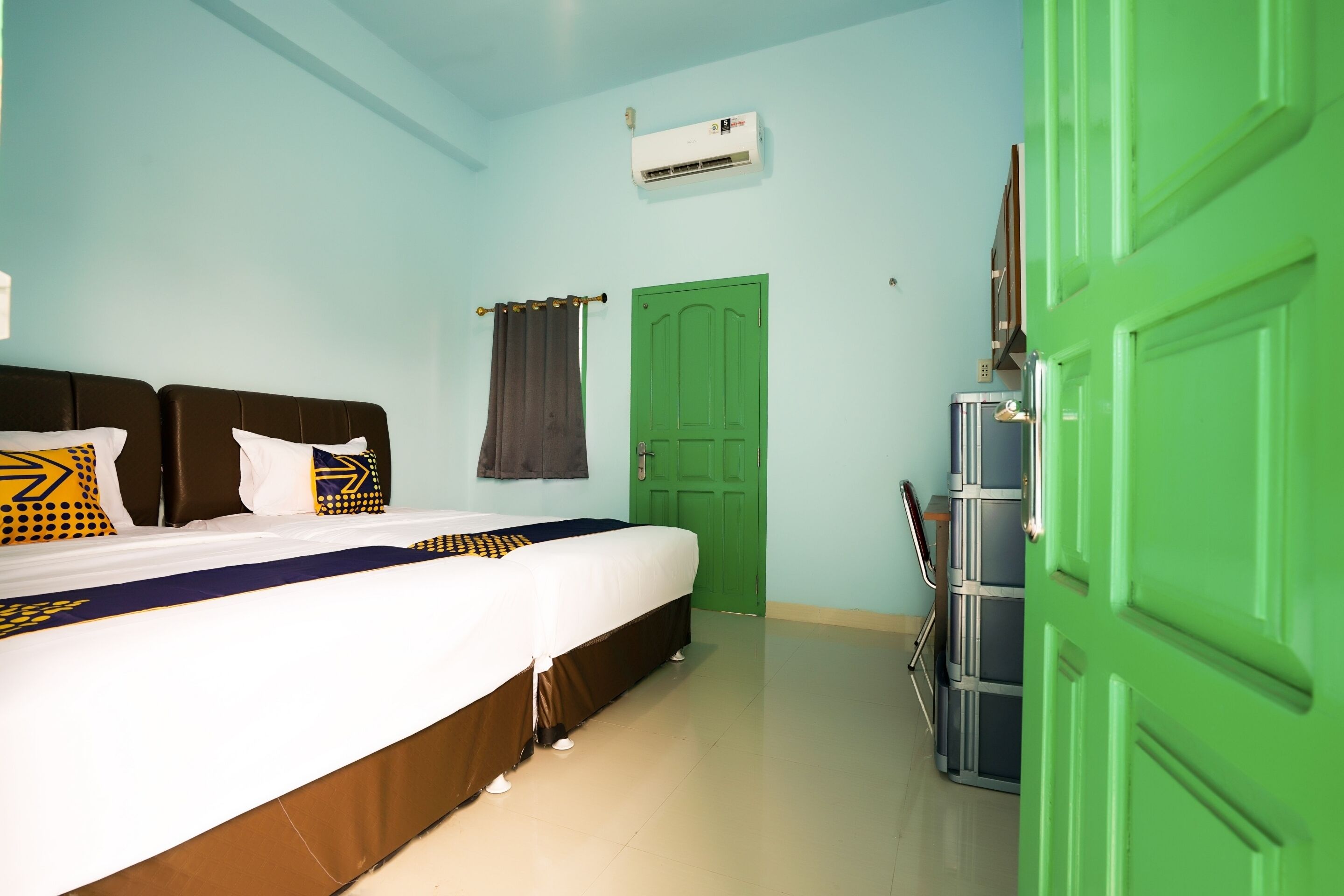 818 Home Stay by OYO Rooms
