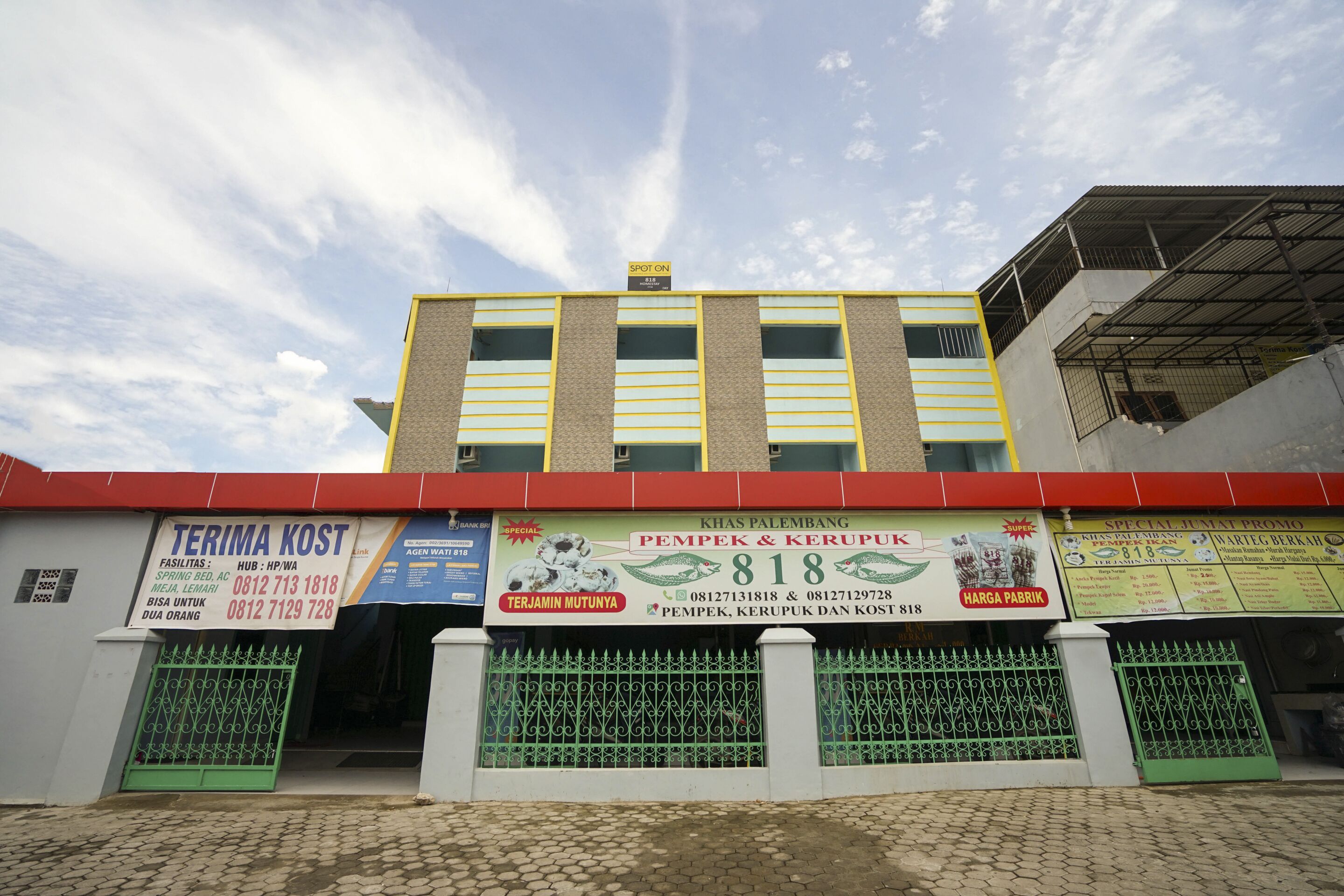 818 Home Stay by OYO Rooms
