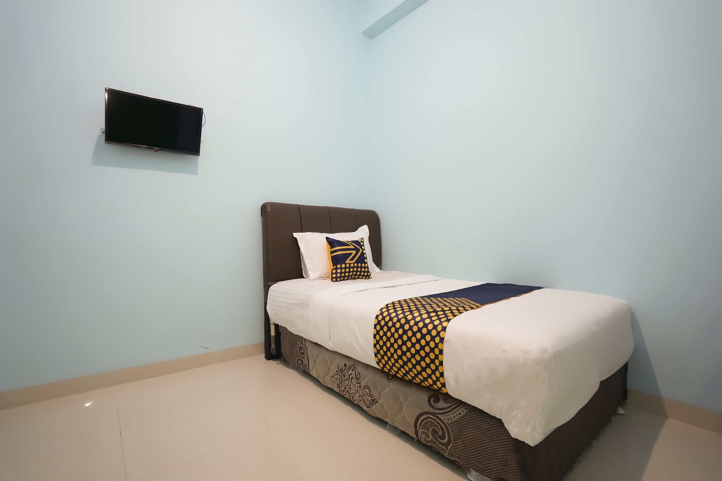 818 Home Stay by OYO Rooms